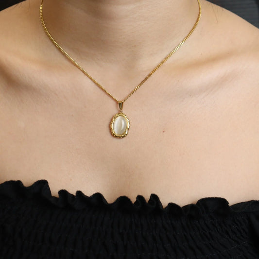 18K gold-plated Opal pendant necklace by Furniffy™