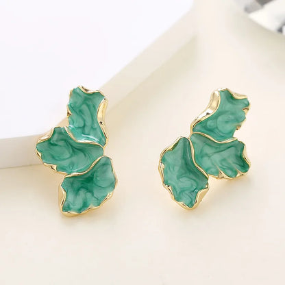 Maple Leaf Flower Earrings Presented by Furniffy™