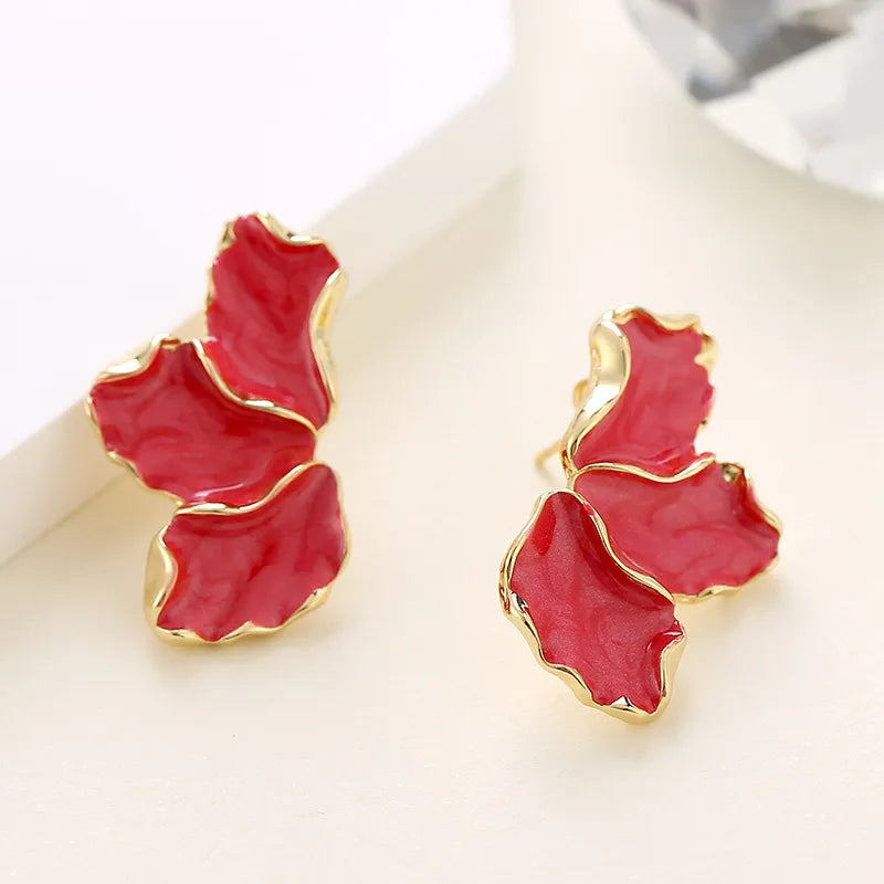 Maple Leaf Flower Earrings Presented by Furniffy™