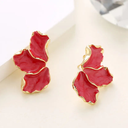 Maple Leaf Flower Earrings Presented by Furniffy™